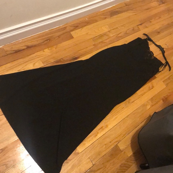 🍾 floor length black lace backless dress !! - Picture 4 of 8